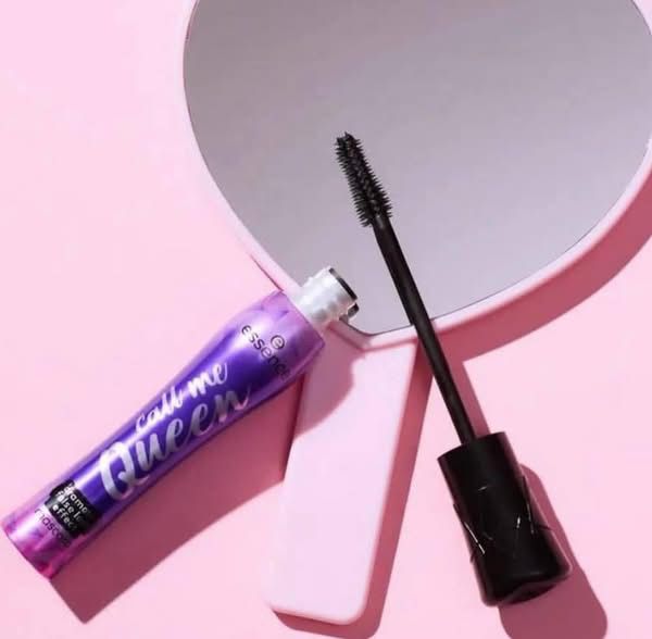 ماسكارا Essence Call Me Queen